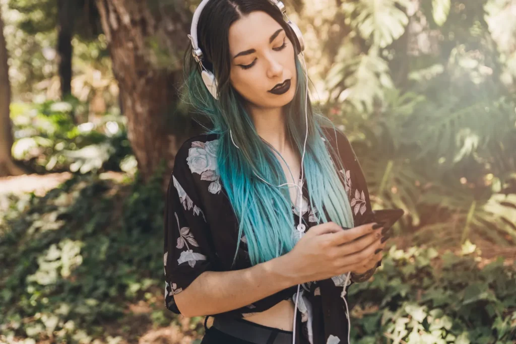 What is indie music